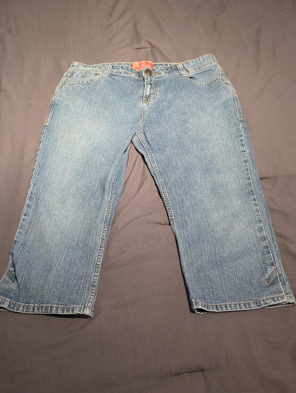 Levi Strauss Light Blue Denim Capris for Women